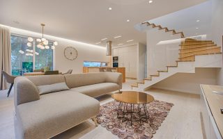 Vivre dans une petite surface : astuces pour optimiser chaque mètre carré 